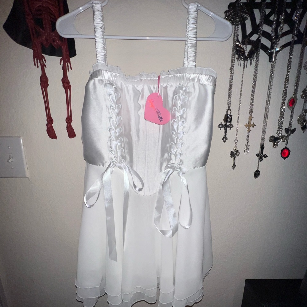 sugar thrillz baby doll dress 🤍🪽